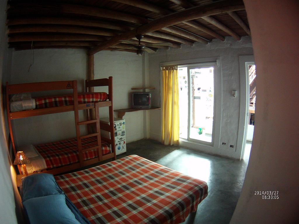 Tio Richi Surfcamp Hostel Punta Hermosa Δωμάτιο φωτογραφία